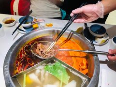 -左庭右院鲜牛肉火锅(金山万达店)