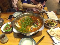 -老凯俚酸汤鱼(鸿通城店)