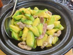 桃仁蒜子焖小瓜-熙楼(翠湖店)