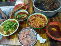 -咏勝锑锅麻辣烫(净居寺路总店)