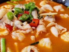 -老滇山寨•云南特色菜•地方菜•民族风情歌舞表演(金碧店)