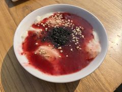 草莓酱甜豆腐花-和众大油条(维明路店)