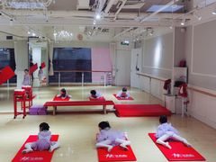 -炫艺舞蹈培训中心(枫尚奥特莱斯店)