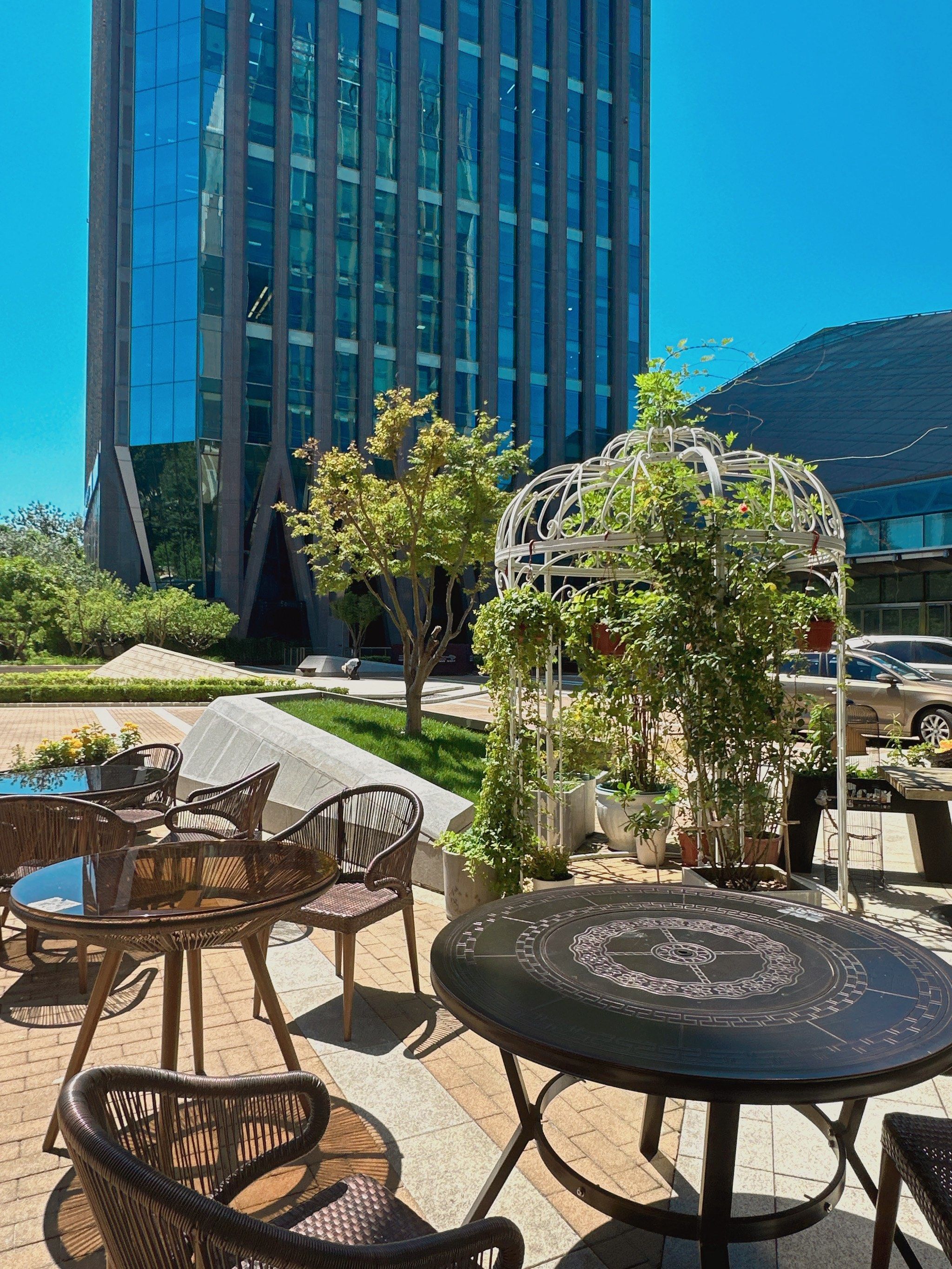 鲜花下午茶|氛围感满分的空中花园餐厅!