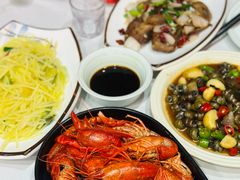 -老鄞江清水龙虾•赵赵家(江北店)
