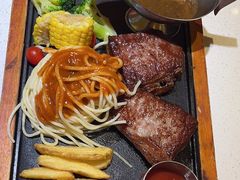 -汤姆家的牛排意面披萨(融创茂店)