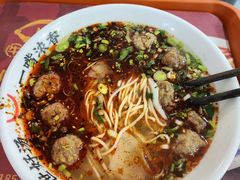 -牛一嘴·兰州牛肉面·大盘鸡(财富中心店)