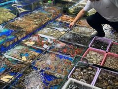 -霞涌市场海鲜摆卖区