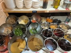 -两三事小郡肝串串香火锅(桂庙店)