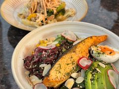炙烤三文鱼波奇饭-无印良品餐堂 MUJI Diner(成都太古里店)