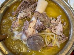 -关东小磨东北菜(上海长风大悦城店)
