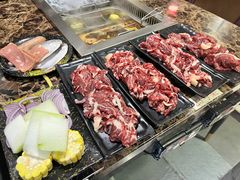 -牛里牛气· 榴莲海鲜鲜牛肉自助火锅·烤肉(横岗店)
