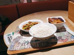 -老乡鸡(上海白玉兰广场店)