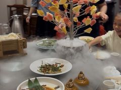 -唐山宴百姓府邸院落中餐