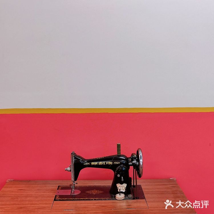 毒蛇面馆.虹镇老街兜一圈