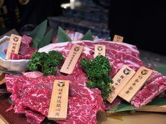 -铭牛烧肉·和牛海鲜自助(高新月牙湖店)