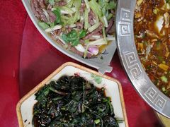 芹菜牛肉丝-邹记酸菜鱼