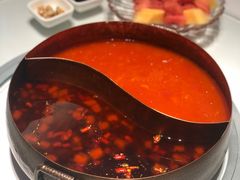 招牌红蕃鸳鸯锅-漾亚·雍雅合鲜(鹭岛店)