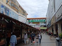 -解放路步行街                