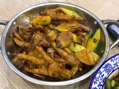 干锅姜辣凤爪-江城燕子大排档(江汉路步行街店)