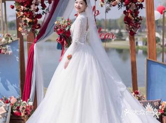 我爱你的方式有很多 但我娶你的方式只有婚礼