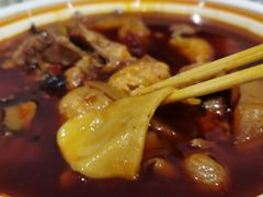 -晓彭肥肠鸡·泡椒鸡火锅(水木天地店)