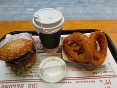 -The Habit Burger Grill 哈比特汉堡(复兴soho店)