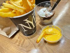 -纽约薯条(世豪广场店)