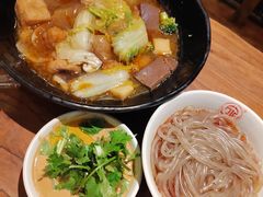 -万记麻辣烫国展总店