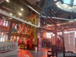 -嗨翻Hi-Fun竞技主题乐园·蹦床团建生日聚会(五棵松华熙店)