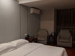 -如家旗下-成都蜀汉东路一品天下地铁站睿柏·云酒店