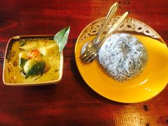 -Pad Thai Kratong Thong by ama