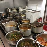 提醒大家不要看牌子点单,去取餐的窗口点单