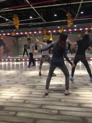 -STUDIO E POLE DANCE