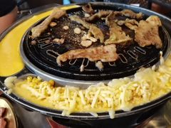 -胡悦里韩式烤肉(芝罘万达广场店)