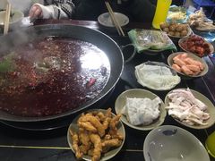 -星鸿社重庆老火锅(燃灯寺分店)