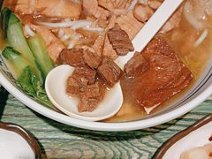 -鑫花溪牛肉米粉(东环大润发店)