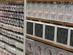 -名创优品(山东青岛华润万象城店)
