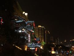 -屋顶顶城市·江景酒店-客房部