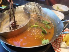 -由衷贵州酸汤牛肉火锅(新桥店)