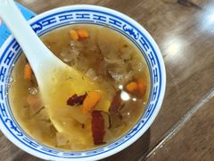 红枣银耳羹-蟹上黄·蟹黄面·江南糖水(人民广场店)