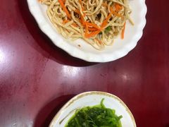 -金杨拉面王小吃面馆·牛三宝面·红烧牛肉粉