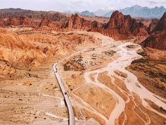 -天山神秘大峡谷
