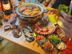 -叽叽扎扎烤肉场(生态城万达店)