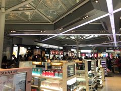 -日上免税店(三径路t3店)