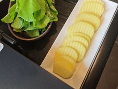 -潮汕三宝鲜牛肉火锅