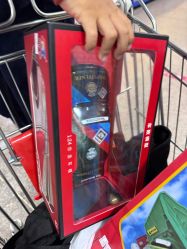 -逝水玩具折扣店