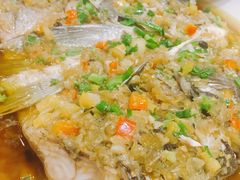 剁椒鱼头-李氏传家菜(兴城路店)