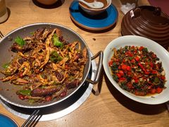 手撕扁担鸡-吃饭皇帝大(解放西路店)