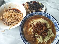 -小四川麻辣面馆(新联草街店)